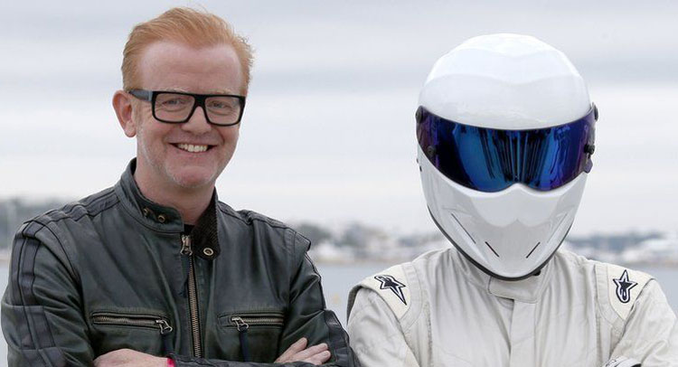  Top Gear’s New Host, Chris Evans, Got… Car Sick!