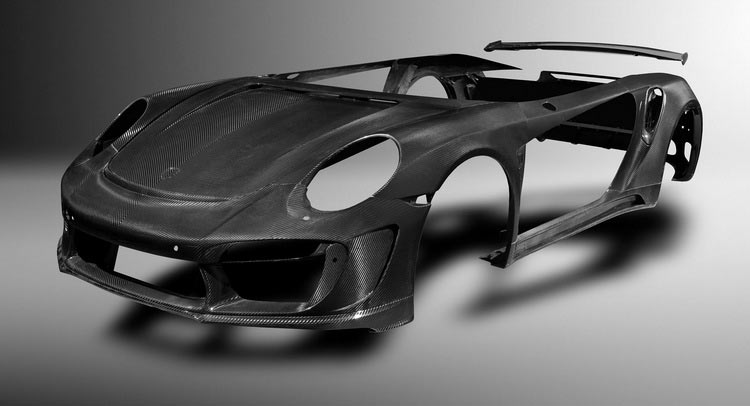 TopCar Shows Off Stinger GTR’s Full Carbon Body