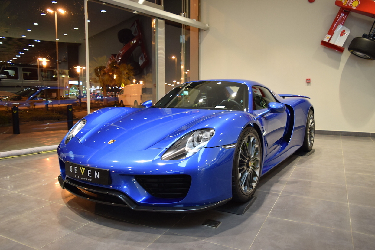 Glamorous Blue Porsche 918 Spyder Is Our Type Of Hypercar
