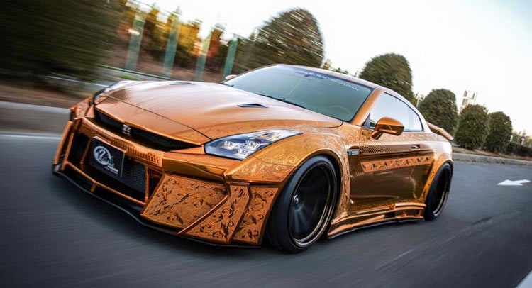  Kuhl Racing’s Crazy Gold Chrome Nissan GT-R Poses In First Photoshoot