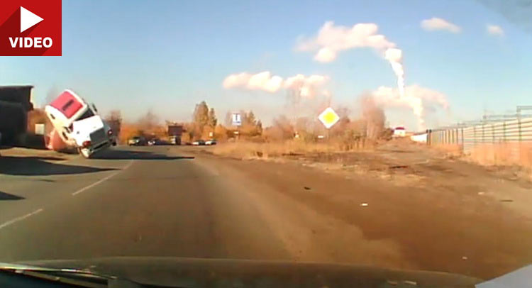 Truck Scare Reaches High Levels On Russian Road