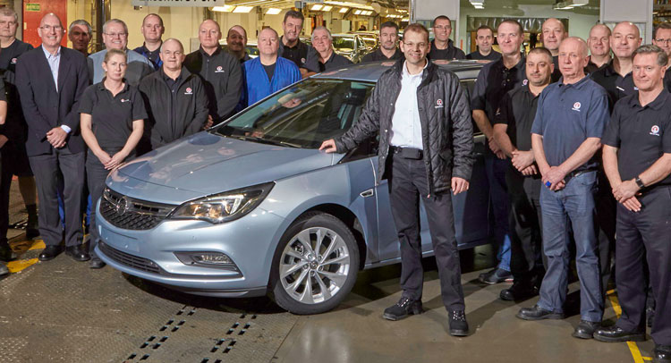  Opel Starts Astra Sports Tourer Production In UK