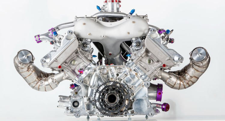  Porsche Shows Off The 919’s Advanced V4 Engine