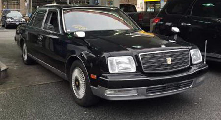  There’s A 2000 Toyota Century V12 For Sale In Canada