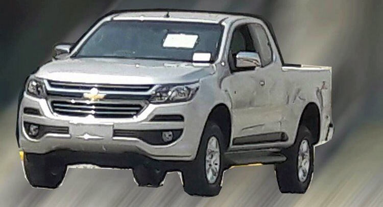 Facelifted 2017 Chevrolet S10 / Overseas Colorado Spied Undisguised