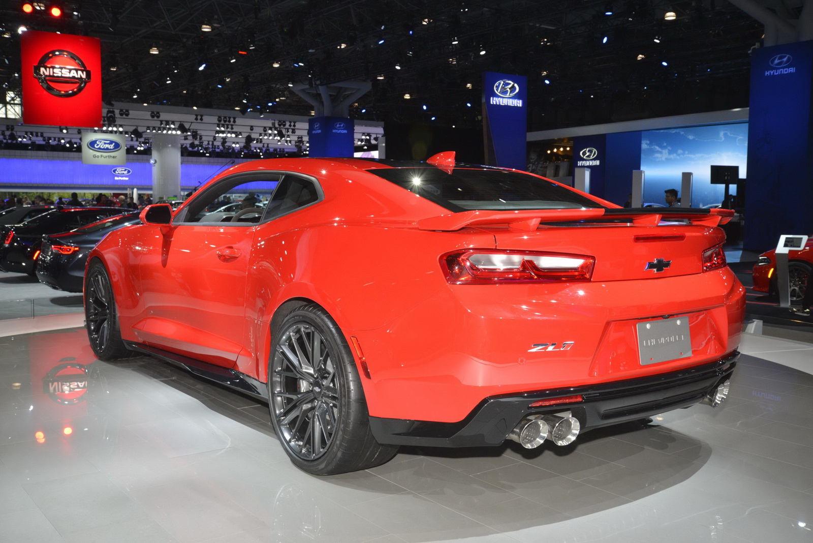 New 2017 Chevrolet Camaro Zl1 Is A Sophisticated Brute