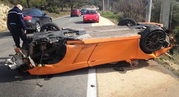 Overturned Lamborghini Gallardo Bicolore Leaves Many Questions Unanswered