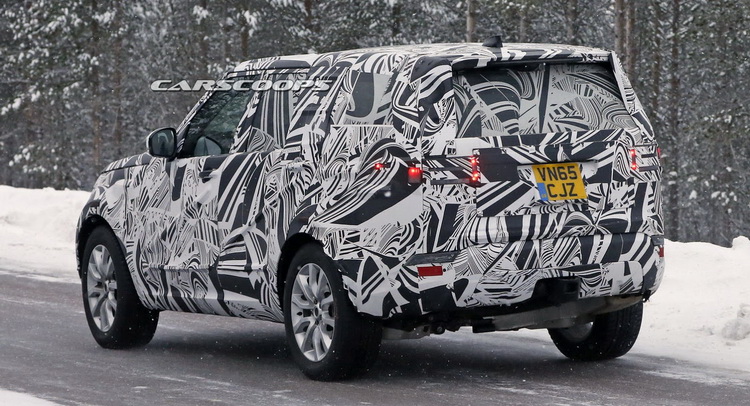 Land Rover Planning Hardcore Off-Road Discovery SVX