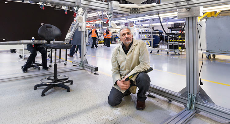  Rolls Royce To Present An Art Project Alongside A Bespoke Model