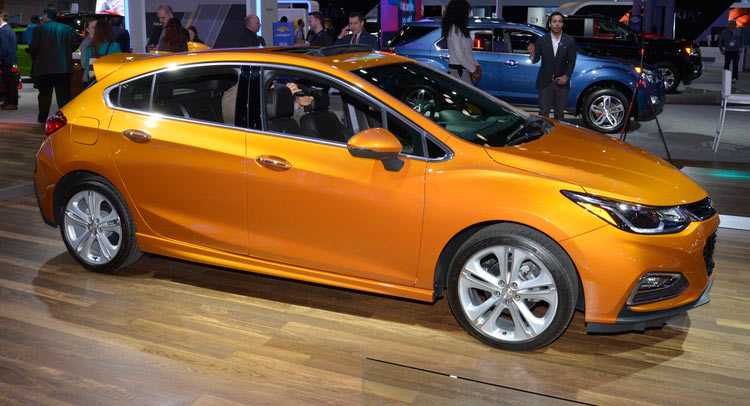  2017 Chevy Cruze Hatch Keeps Making Its Rounds