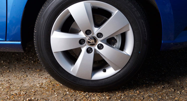 Skoda UK Retailers Offering Customers Pothole-Related Safety Checks