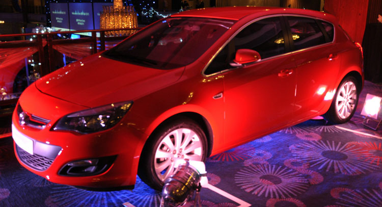 Top Gear’s Last “Reasonably Priced Car” Auctioned For Charity