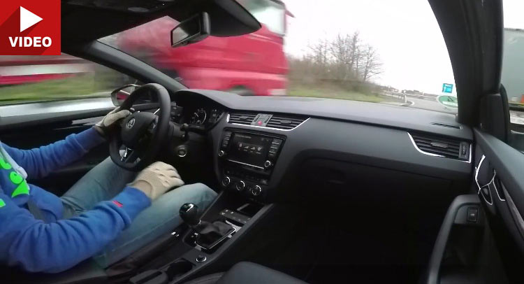  Skoda Octavia RS 230 DSG Shows Off Its Grunt