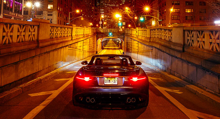  Jaguar Makes The F-Type SVR Roar In Park Avenue Tunnel in New York [w/Video]