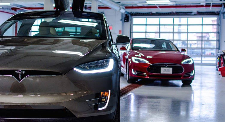  Tesla’s Model X Is So Hot Right Now Even Ford Bought One For $200,000!