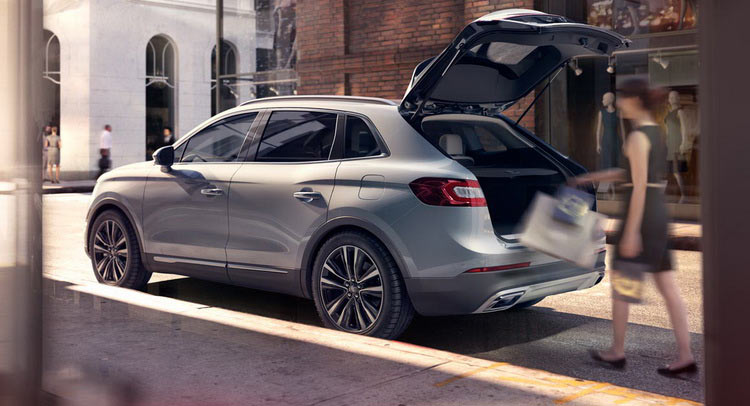 Women Are Fueling Lincoln Sales According To Study