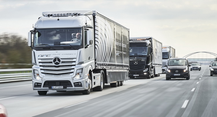 Mercedes Tests Connected Convoy Of Autonomous Trucks