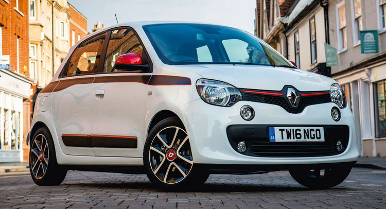  Londoners Getting On-The-Spot Renault Twingo Test Drives