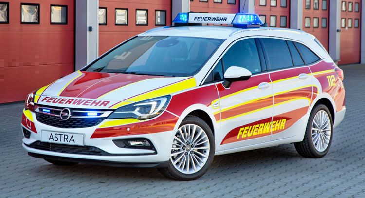  Astra Sports Tourer Joins Opel’s Emergency Vehicle Family At RETTmobil