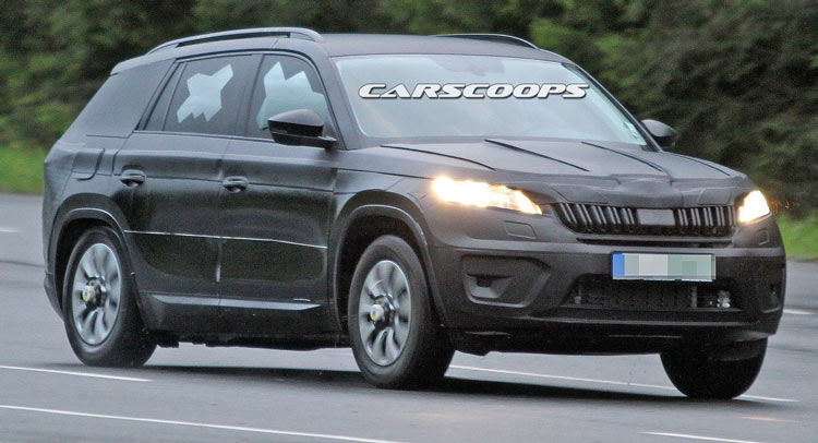  New Skoda Kodiaq SUV Spied In Production Guise For The First Time