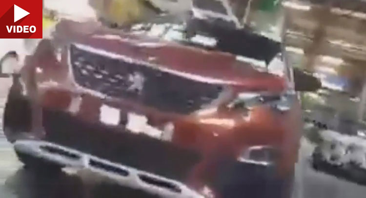  New Peugeot 3008 Crossover Spied At The Factory