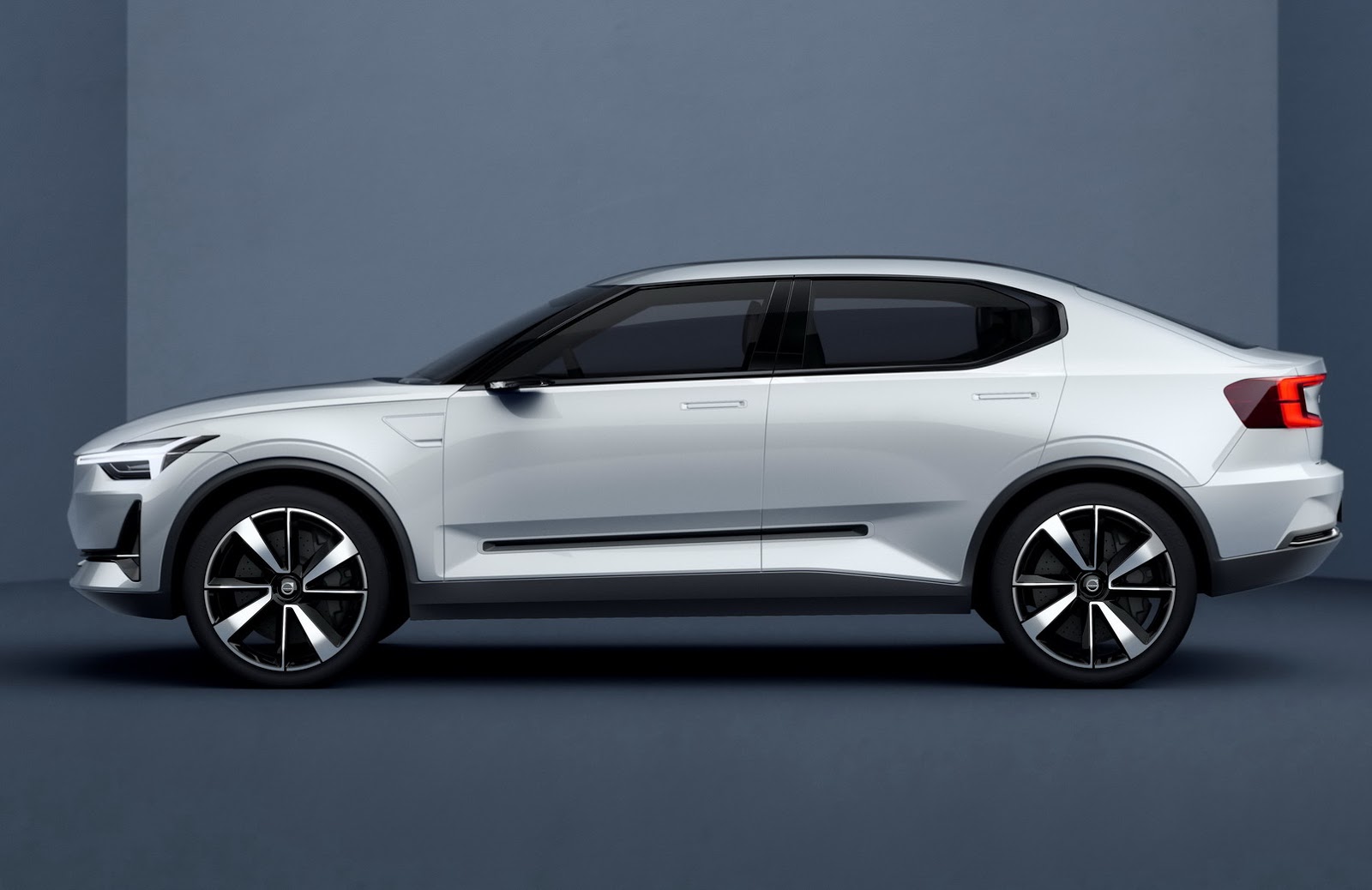 17 Volvo Xc40 S40 Previewed With New Concepts With Promise Of Pure Ev Carscoops