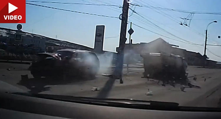 Intoxicated Driver Crashes His Passat Into A VAZ 2131 In Russia