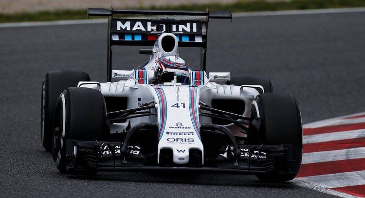 Williams Testing Radical Rear Wing In Barcelona