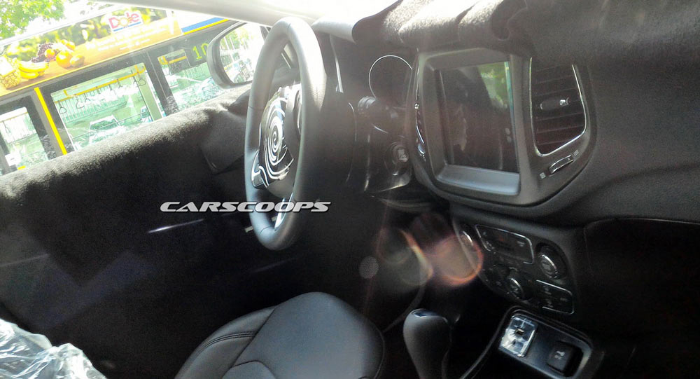  2017 Jeep Compass & Patriot Replacement’s Interior Exposed
