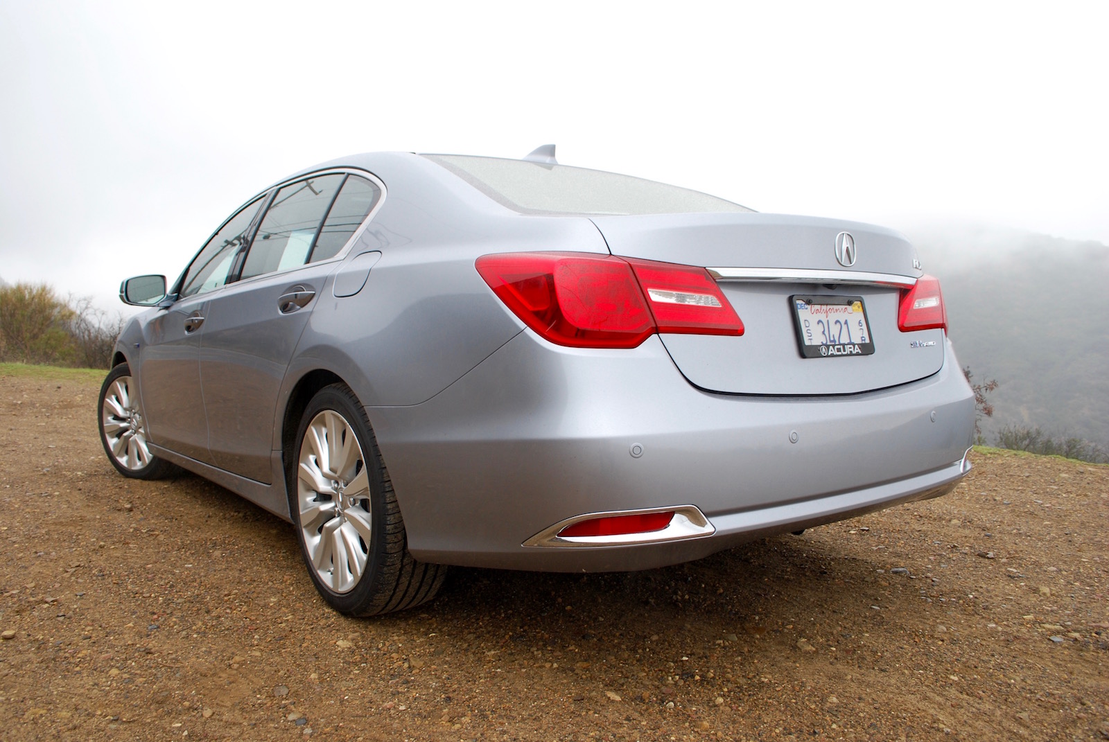 Review: The Acura RLX Hybrid Is Today's Oddity, Tomorrow's Estate