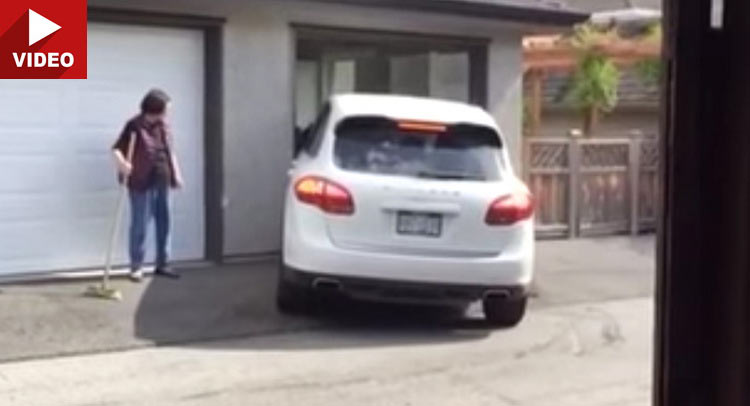  Teen Crashes Mom’s Porsche Cayenne, Shows Horrendous Parking Skills