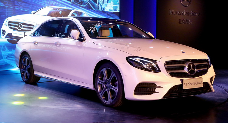  Mercedes Begins Production Of New E-Class LWB In China