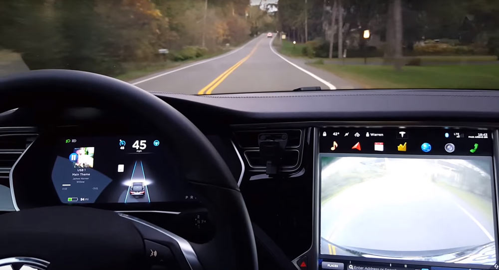  Tesla Driver Dies After Fatal Crash In Autopilot Mode, Raises Questions On Autonomous Systems