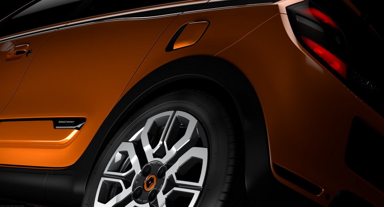 Renault Teases Hotter Twingo On Social Media