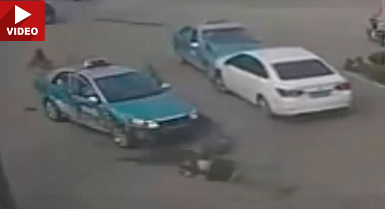  Extreme Chinese Road Rage Leaves Many Questions Unanswered