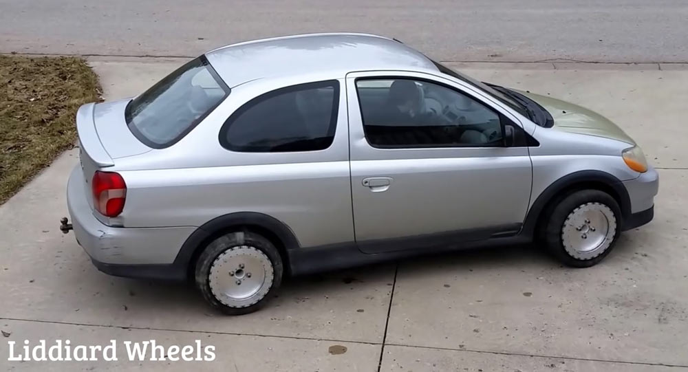 Canadian Inventor Demonstrates Omni-Directional Wheels