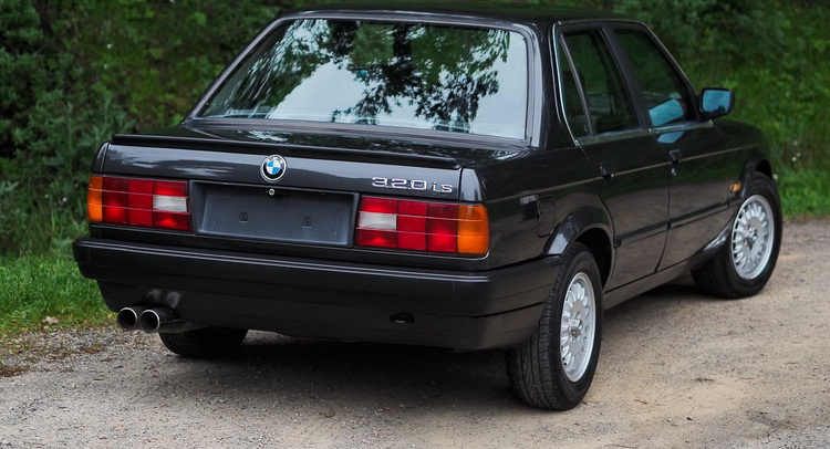 1988 BMW 320is Is An E30 Unicorn Auctioned Here In The US