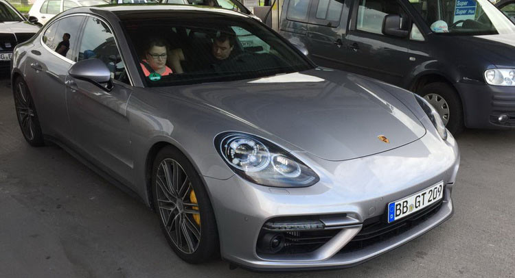  Busted: 2017 Porsche Panamera Caught In Traffic Undisguised
