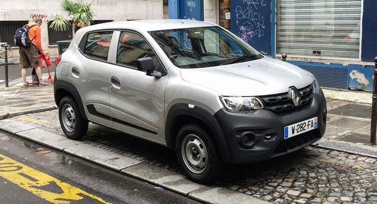 Entry-Level Renault Kwid Is A Tourist In Paris