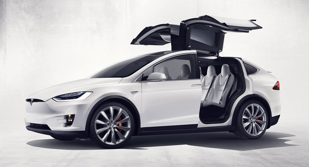 Feds Open Investigation Into Second Tesla Autopilot Crash