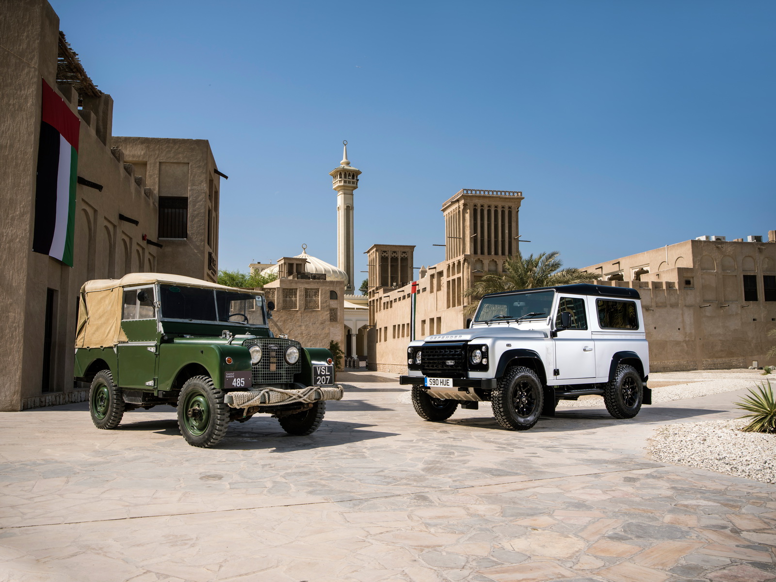 LR_Defender_005 Defender-Inspired SUV By Ineos To Use BMW Engines, Launch In 2021
