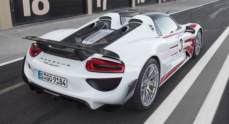 Porsche Recalls 918 Spyder Over Seatbelt Mounting Issue
