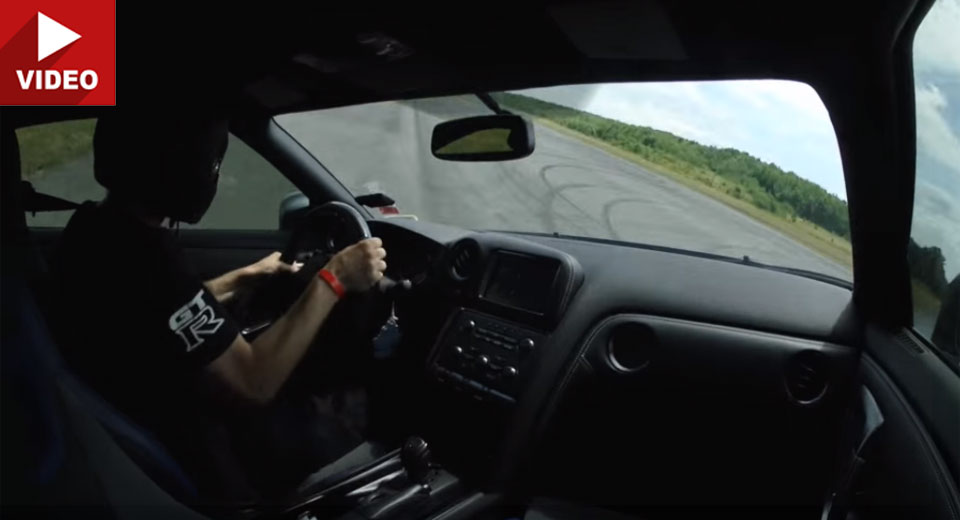  Oh My… A 2000 HP Nissan GT-R Spins At 218 MPH