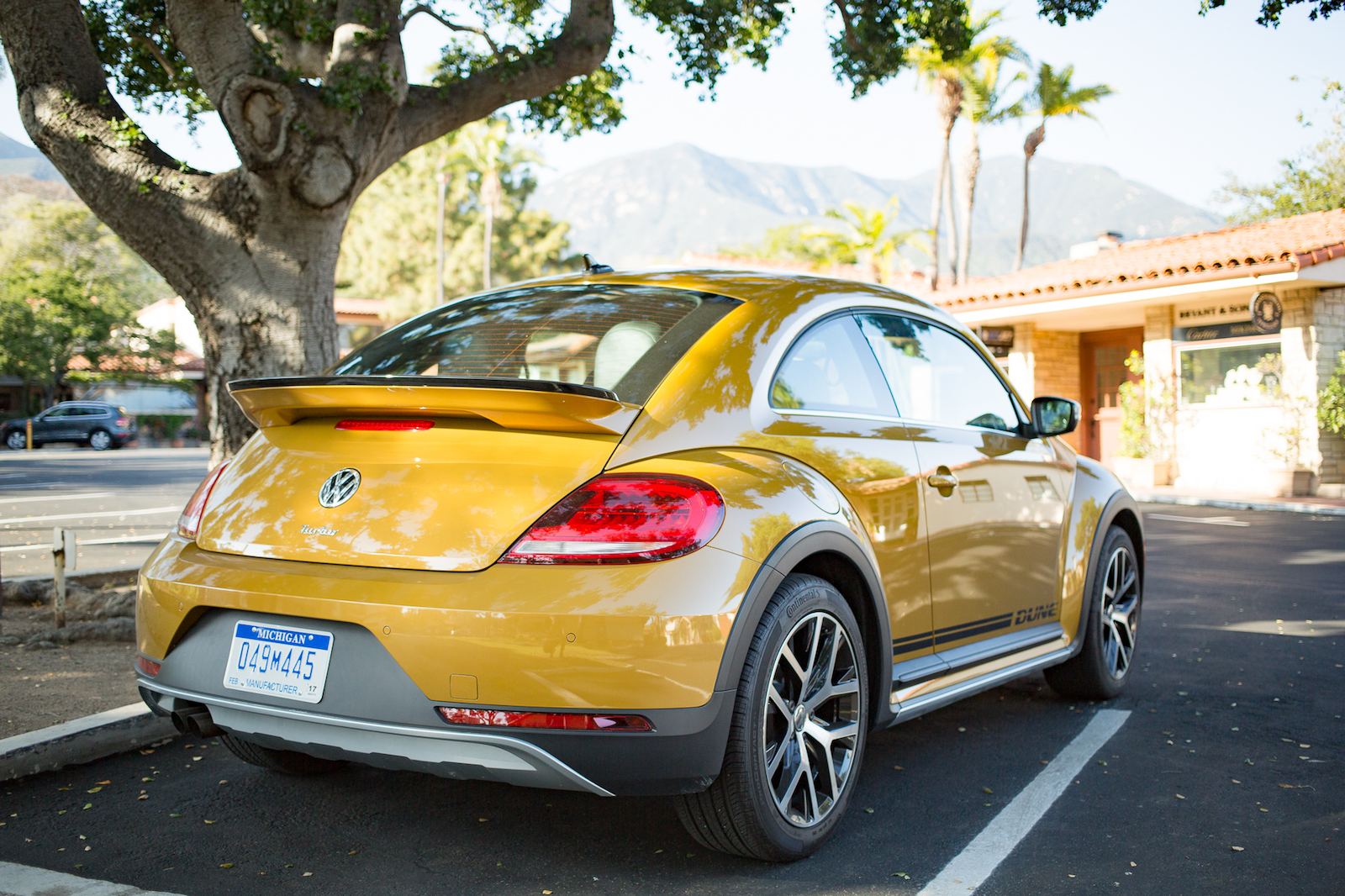 Review: VW's New Beetle Dune Is A Worthwhile Distraction