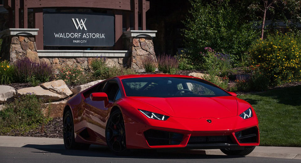  Lamborghini Teams Up With Waldorf Hotels To Offer Guests Huracan Test Drives