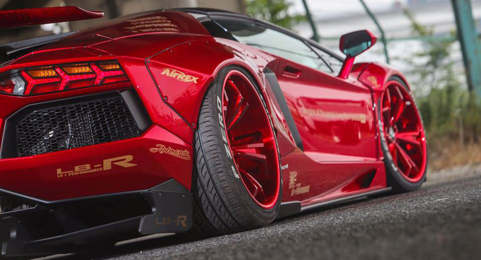 Liberty Walk Lamborghini Aventador Roadster Sees Red Everywhere