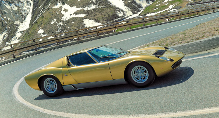  Lamborghini Revives “The Italian Job” Scene With Two Miuras [28 Pics + Video]