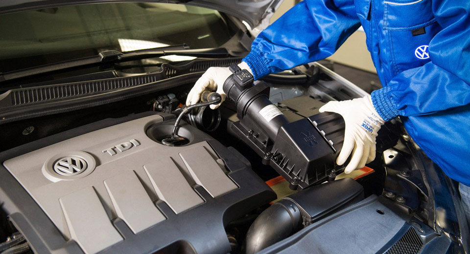 Amid Emissions Scandal, VW Profit Rose 7 Percent In The First Half Of The Year