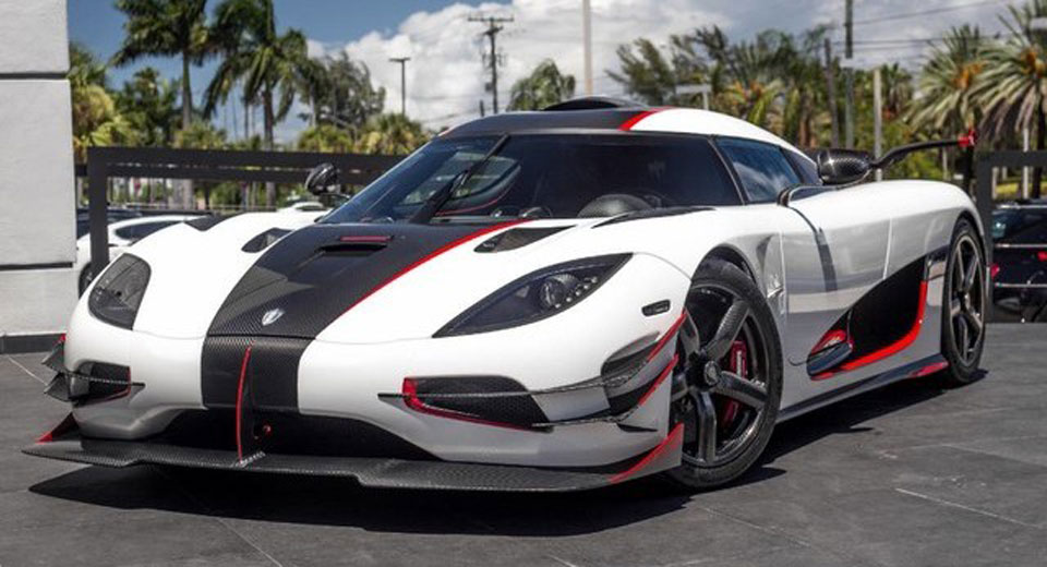  White, Red And Carbon Koenigsegg One:1 Hits Miami
