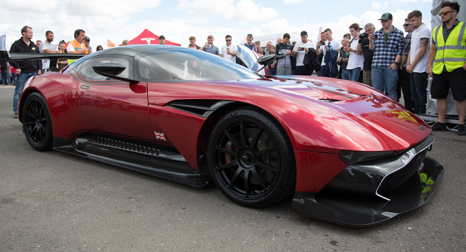  Aston Martin Vulcan Took Center Stage At Fast Car Festival 2016 [42 Images]